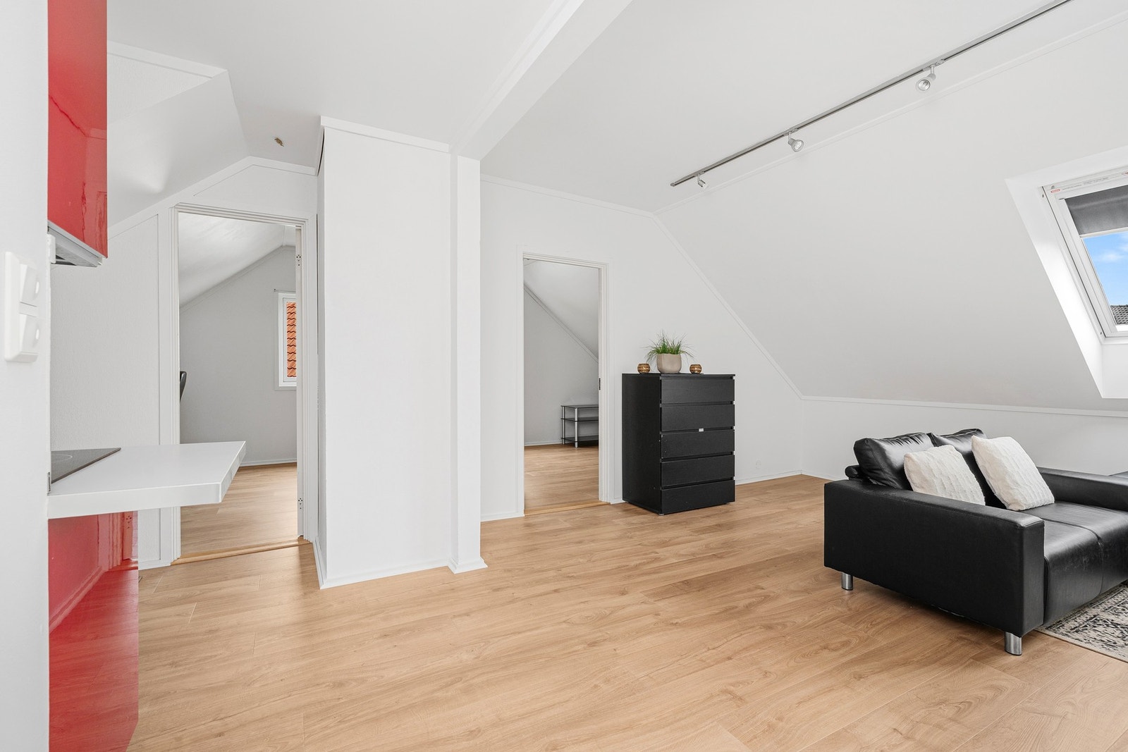 - Leiligheten har to soverom og passer også ypperlig for utleie - Galleribilde