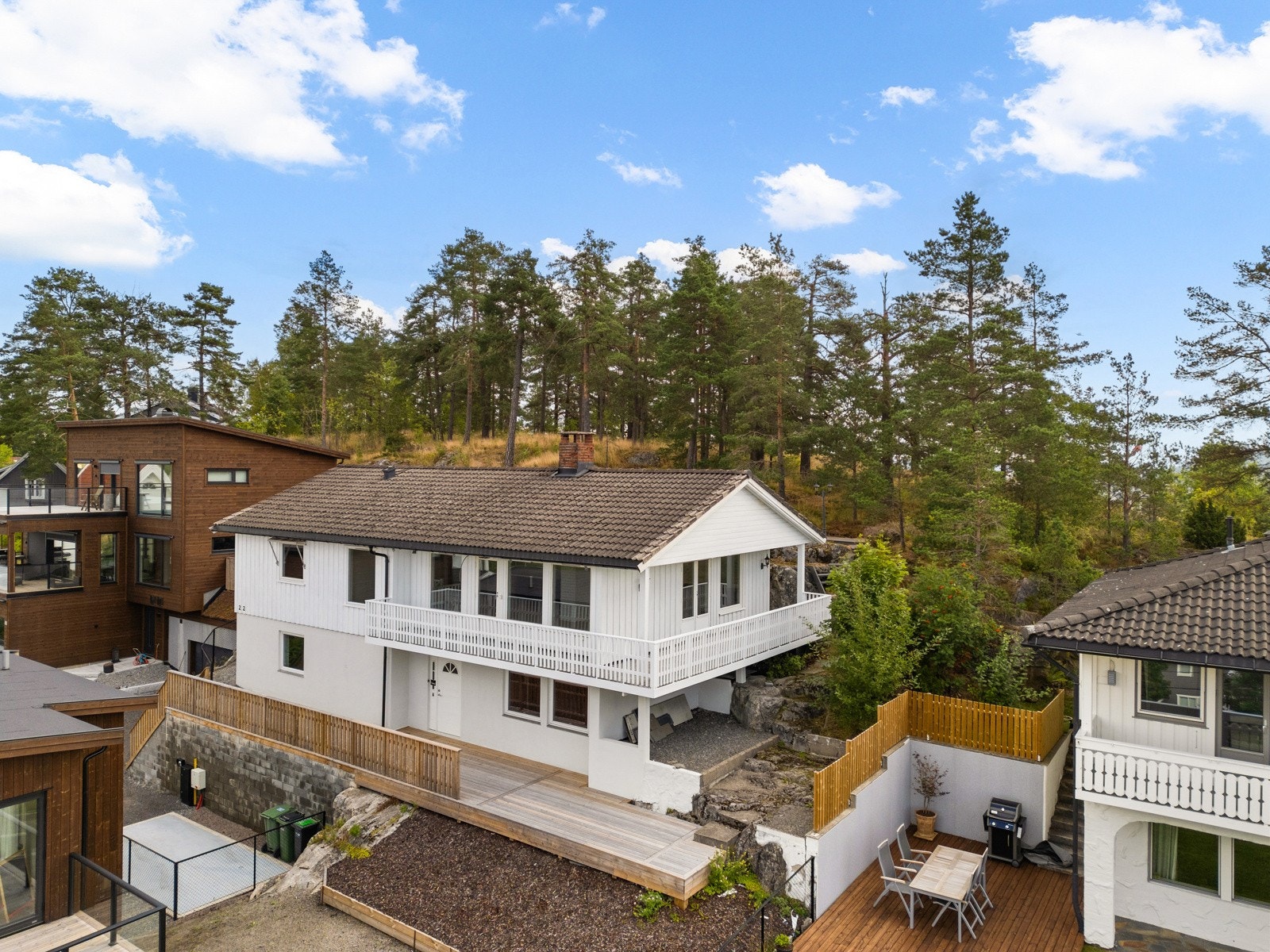 Stilfull og moderne enebolig med høy standard Galleribilde