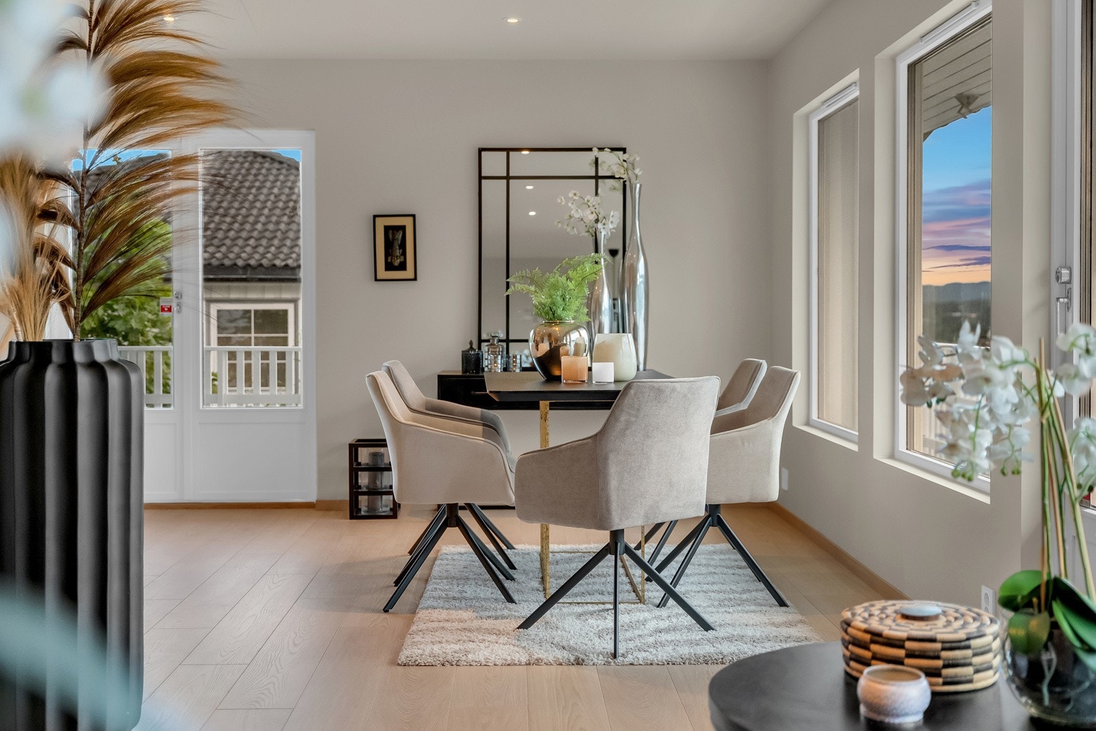 Eksklusive materialer skaper et elegant og lukseriøst preg. Galleribilde