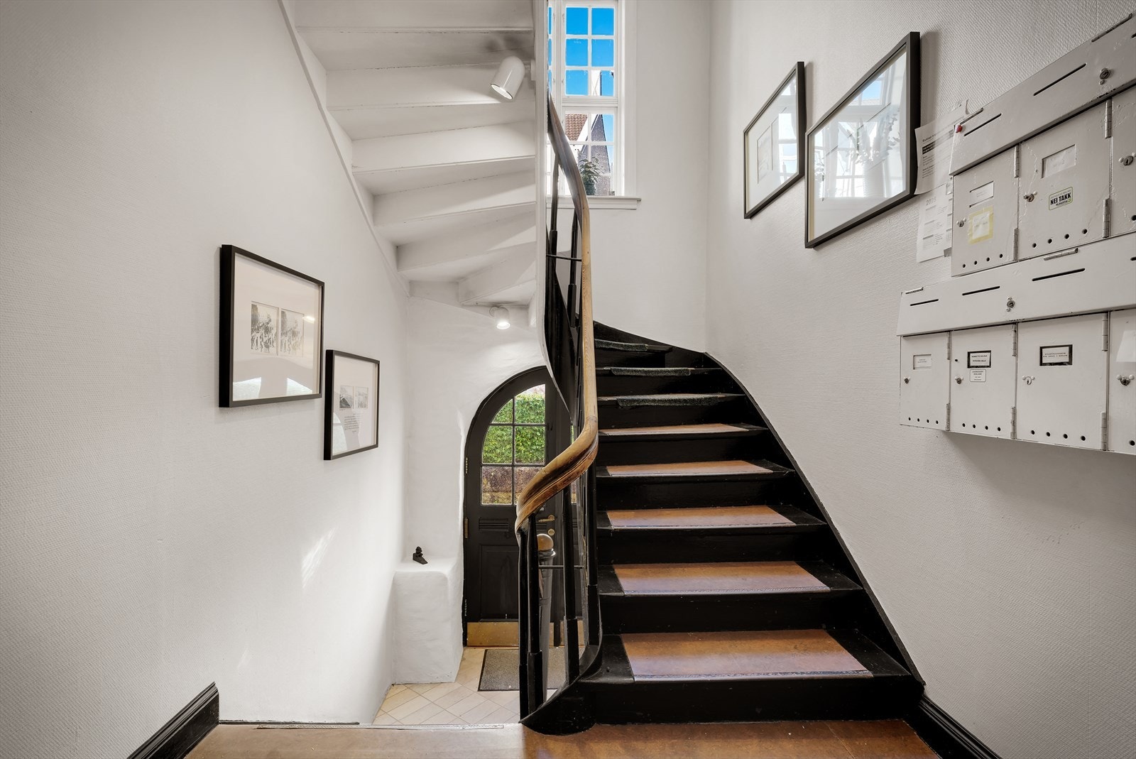 Sameiet består av 7 seksjoner. Galleribilde