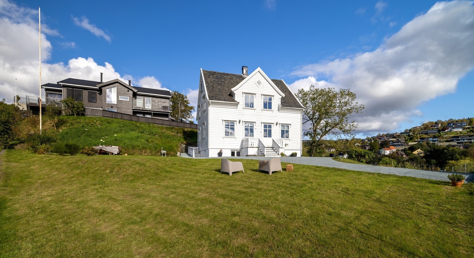 Det er også en 10 minutters gange til dagligvarebutikk og Nesttun sentrum. Galleribilde