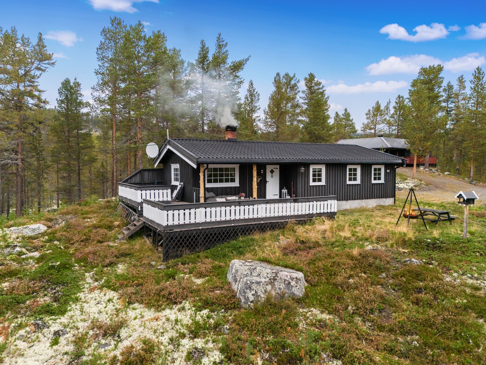 Beliggende i rolige, naturskjønne omgivelser Galleribilde