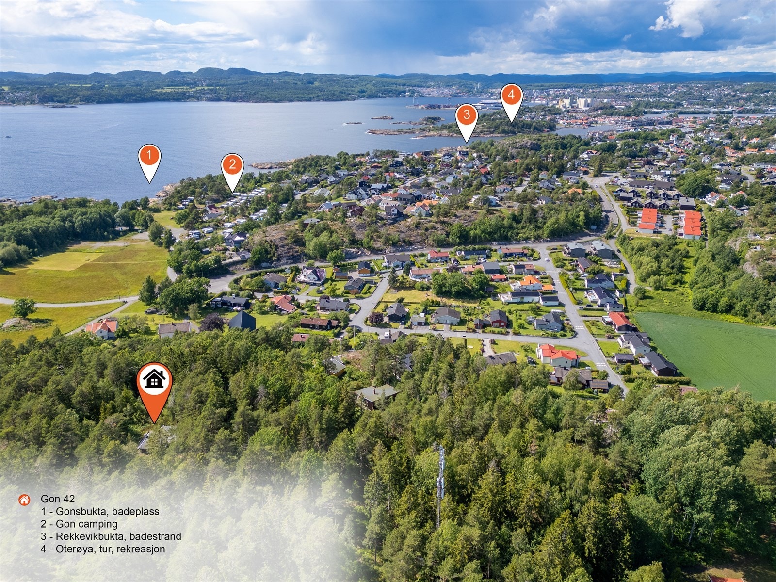 Gonsbukta og Gon camping ca. 500 meter til fots opplyser selger Galleribilde