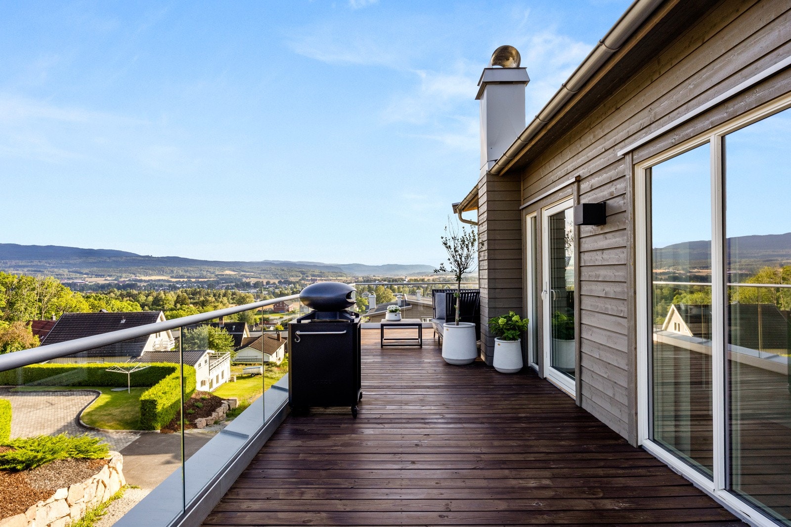 Fra gangen er det utgang til en fin takterrasse på 29m². Galleribilde