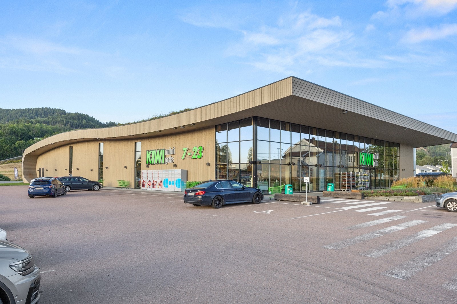 Eiendommen ligger i et rolig og barnevennlig område som egner seg utmerket for barnefamilier. Galleribilde