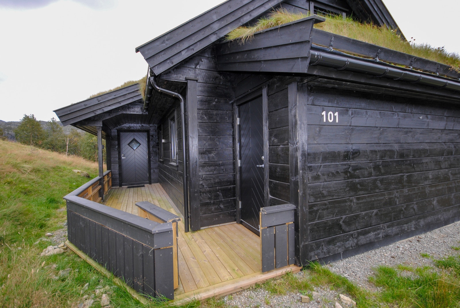 Overbygd inngangsparti og bod på 6 kvadrat Galleribilde