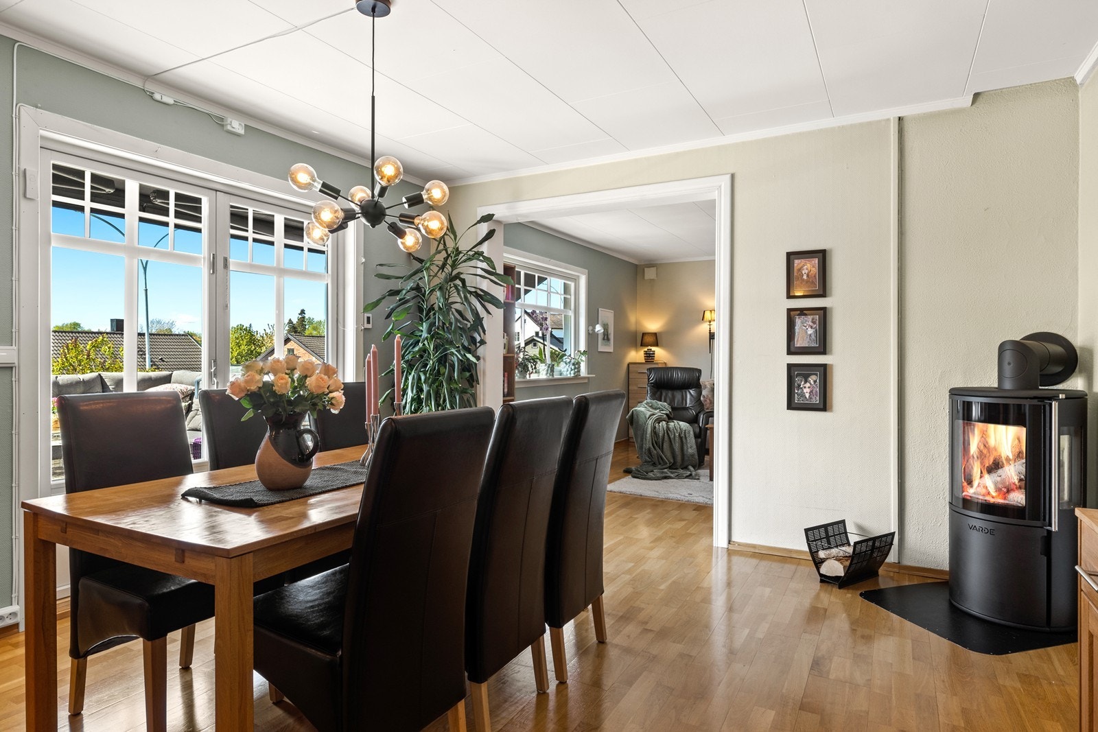 Spisestue 1 etasje Galleribilde