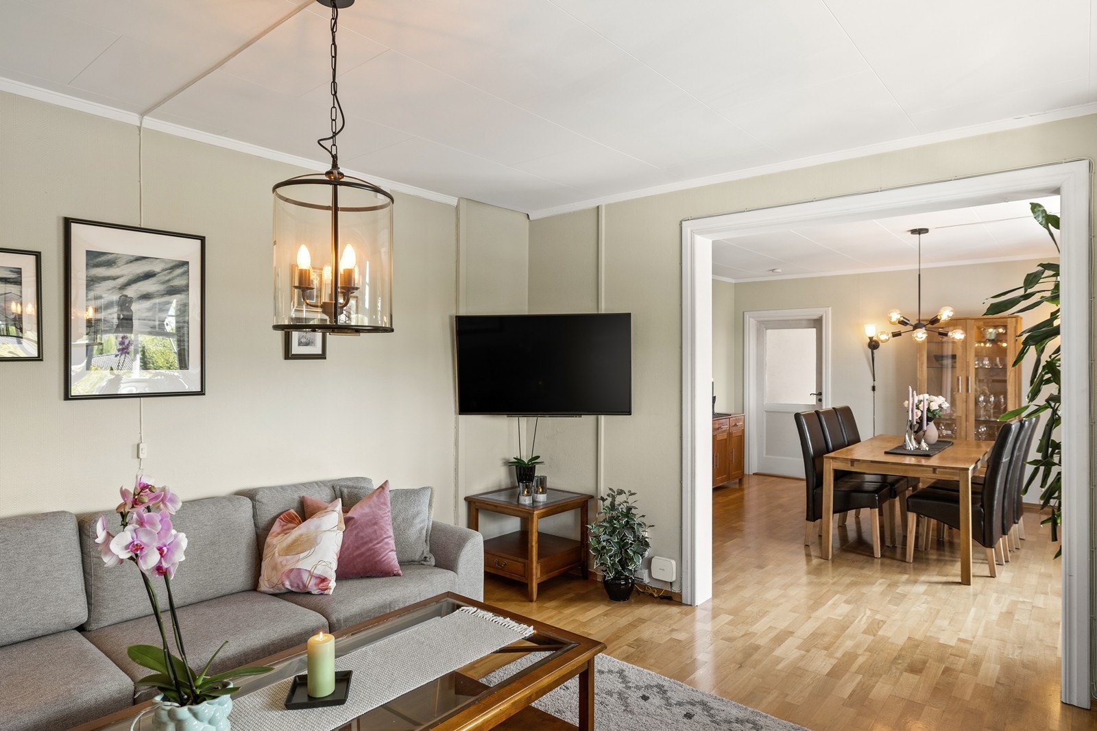 Stue 1 etasje Galleribilde