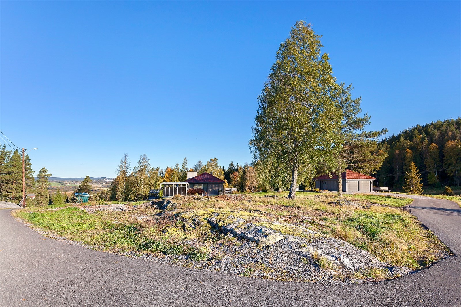 Med flat tomt er det mange fine muligheter til å etablere ditt drømmehjem. Galleribilde