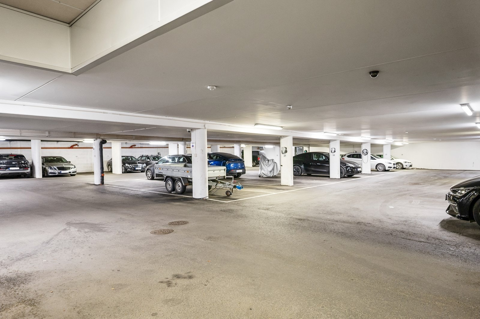 Det er også mulighet for å leie eller kjøpe parkeringsplass ved behov og ledighet. Galleribilde