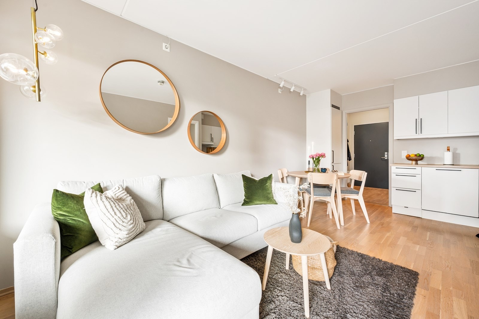 Leiligheten holder en fin standard og er innflytningsklar. Galleribilde