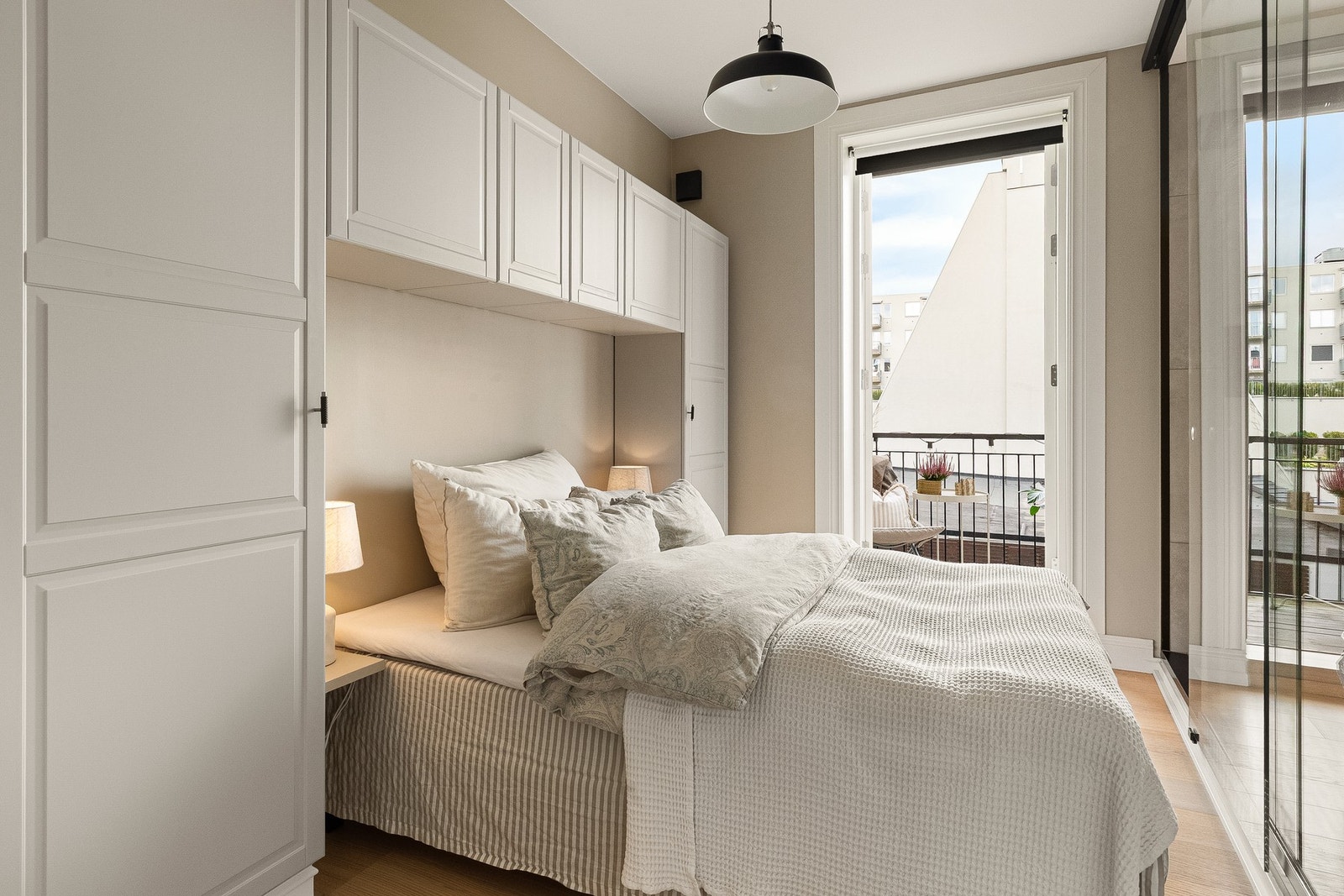 Luftig hovedsoverom. Galleribilde