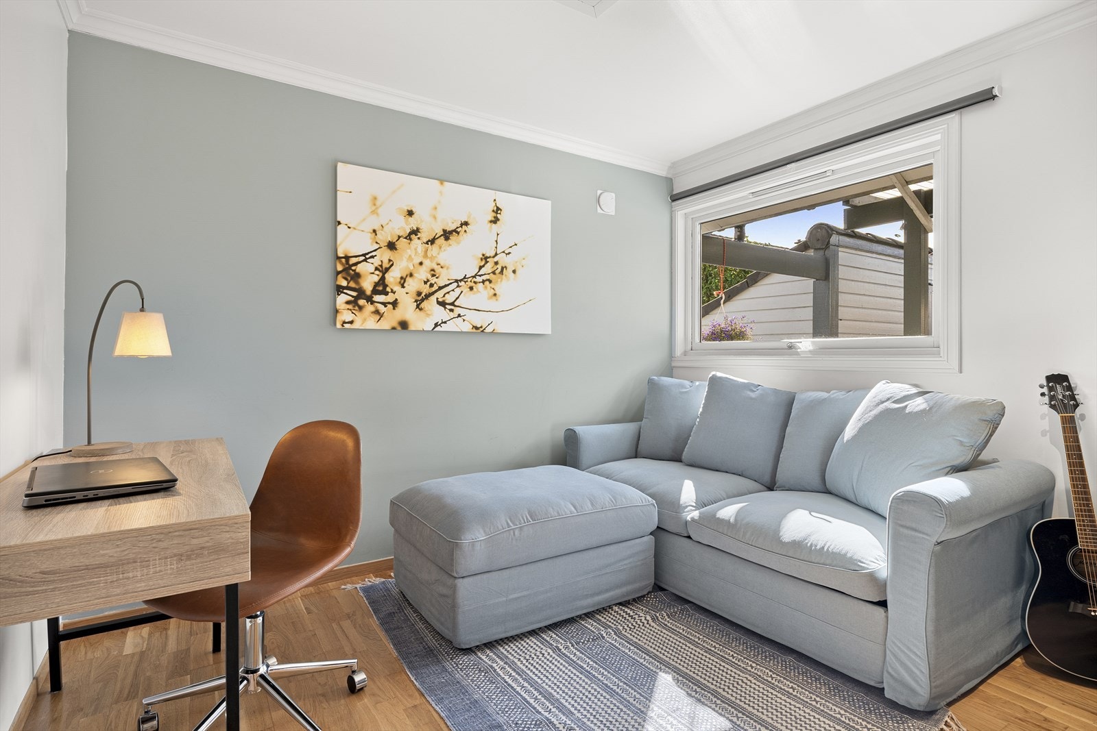 - Soverommet i 1. etasje brukes i dag som gjesterom og kontor - Galleribilde