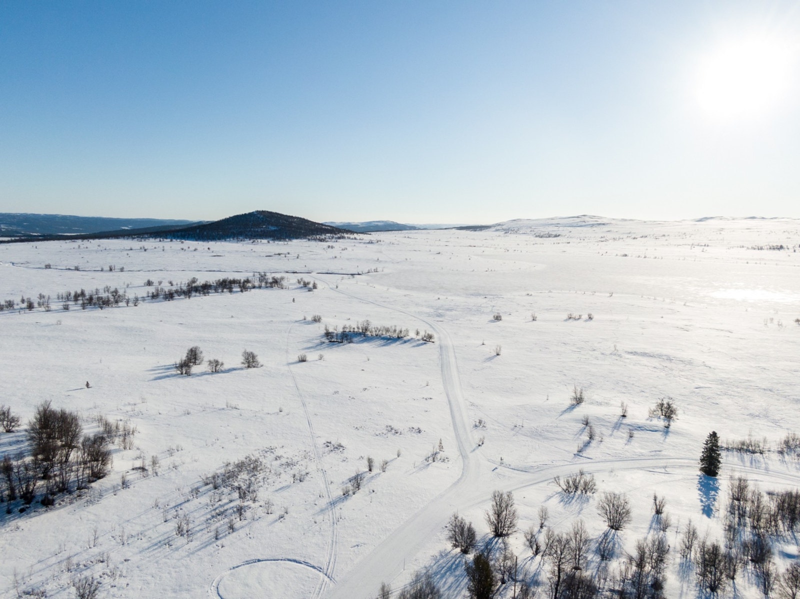 Med hele 160 km med langrennsløyper har du gode muligheter for å oppleve fjellet med ski på bena Galleribilde