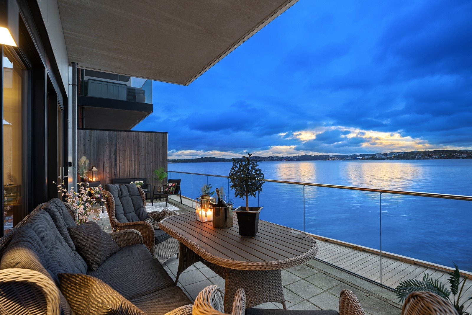 Velkommen til Sjølystveien 62! Boligen er presentert av Gaute Kverneland v/Aktiv Eiendomsmegling avd. Kristiansand Galleribilde