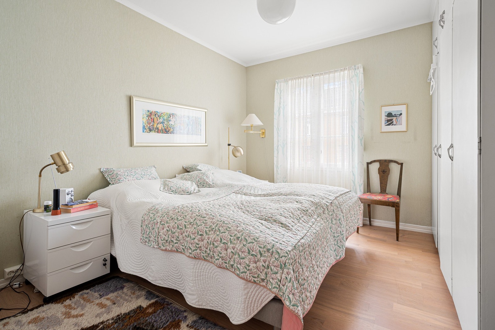 Soverom 1 er på 13,7 kvadratmeter. Galleribilde