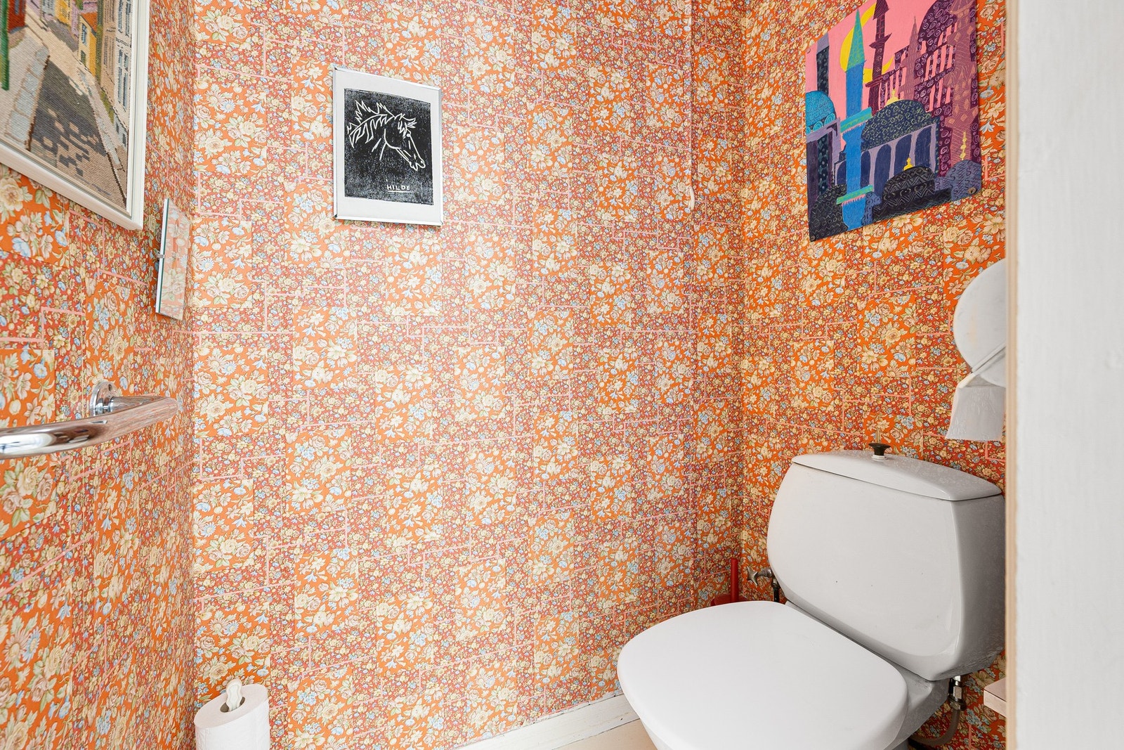 Praktisk WC-rom på 1,7 kvadratmeter. Galleribilde