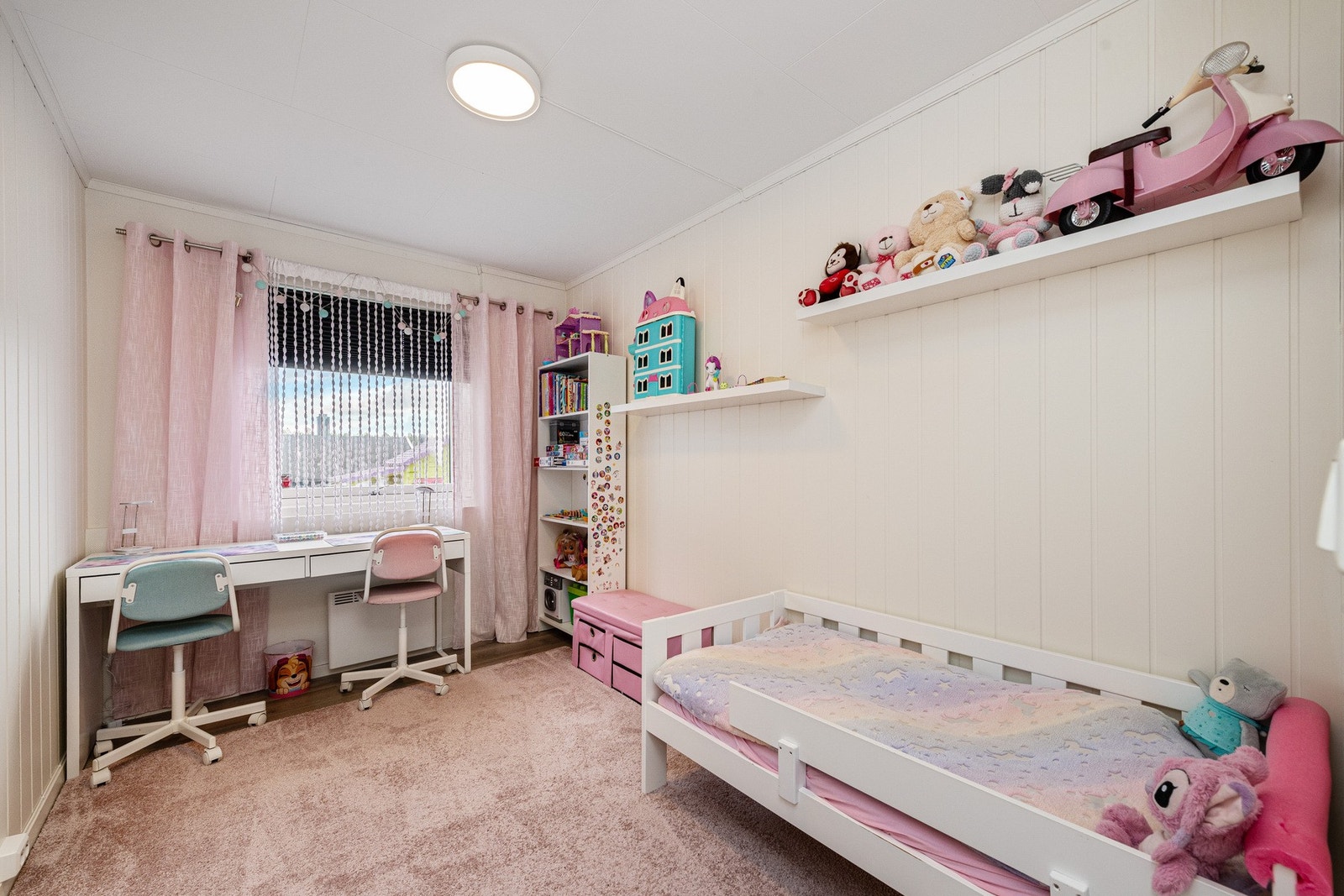 Det er 3 soverom i underetasje Galleribilde