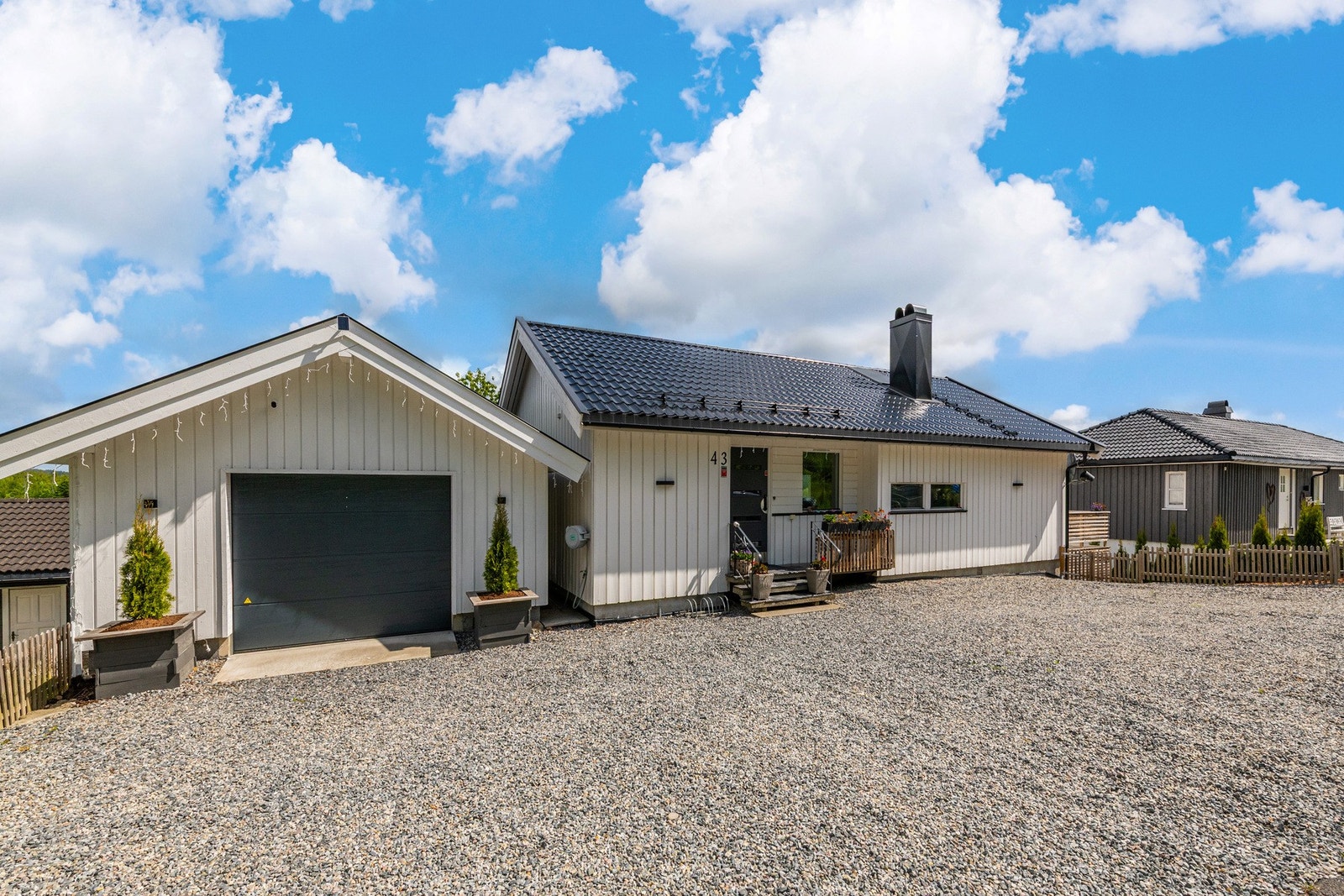 Eiendomsmegler Mateusz Zubrzynski har gleden av å presentere Kildeveien 43! Galleribilde