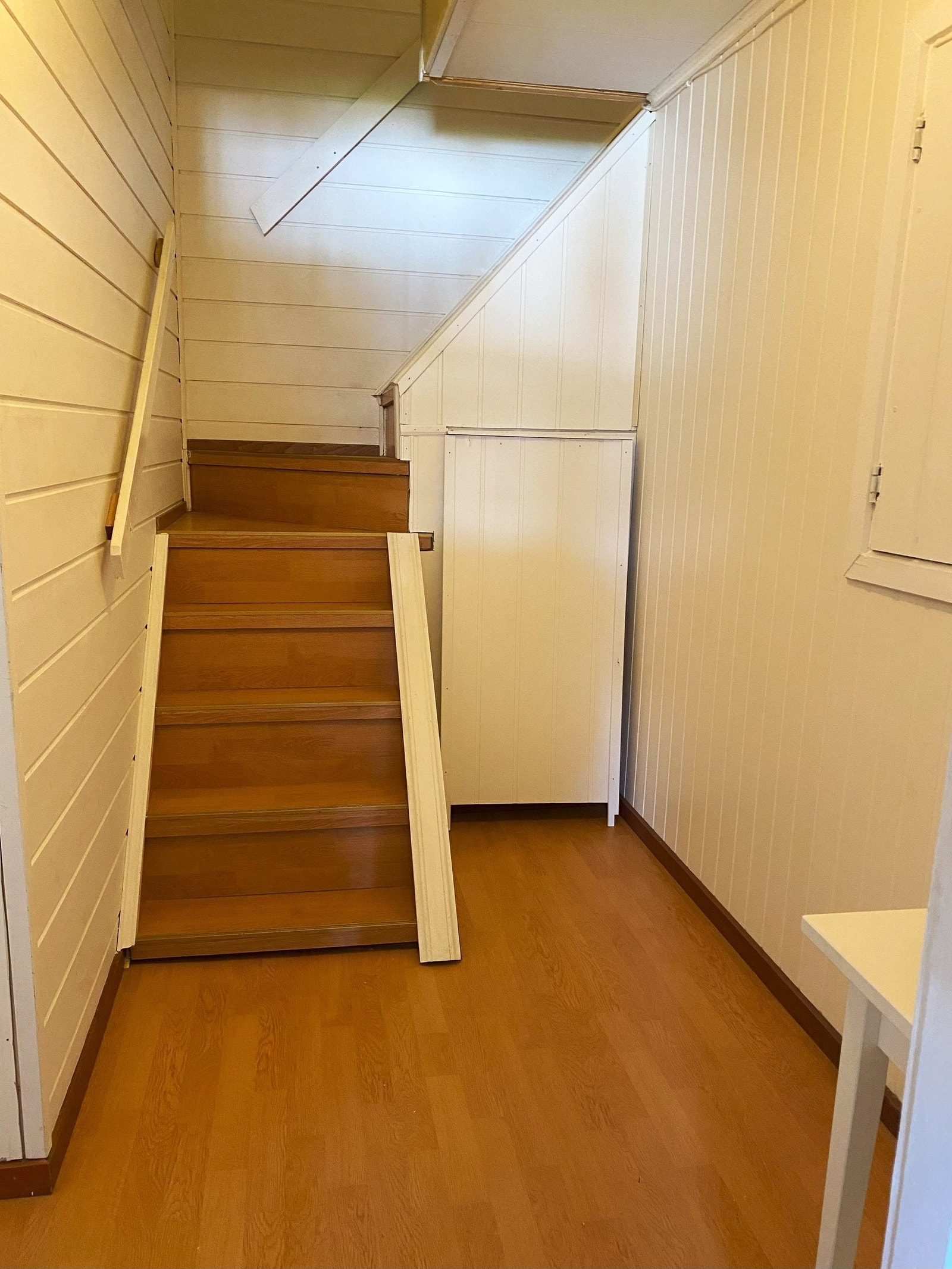Trappen ned til underetasjen. Galleribilde