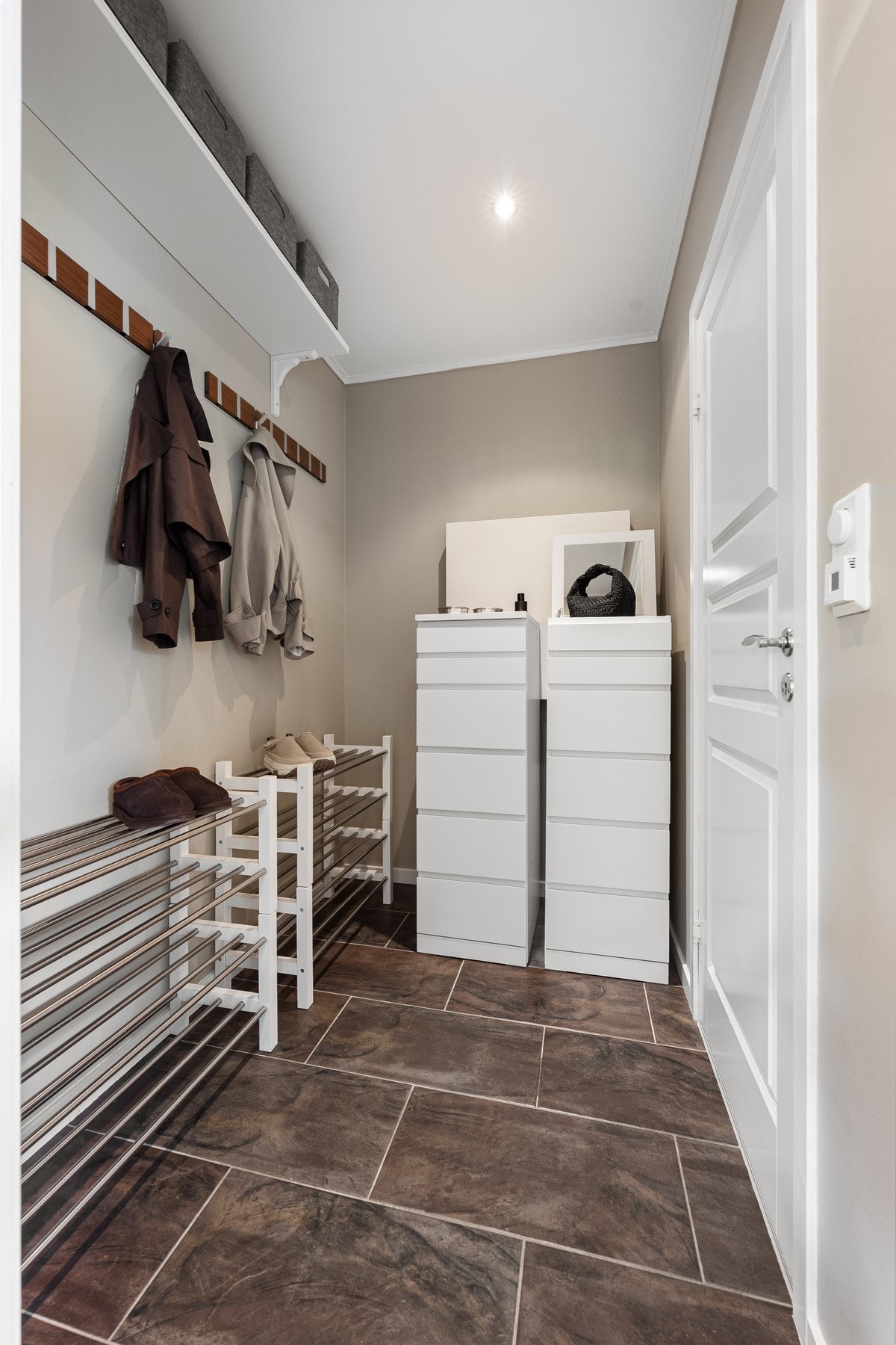 Praktisk garderoberom Galleribilde