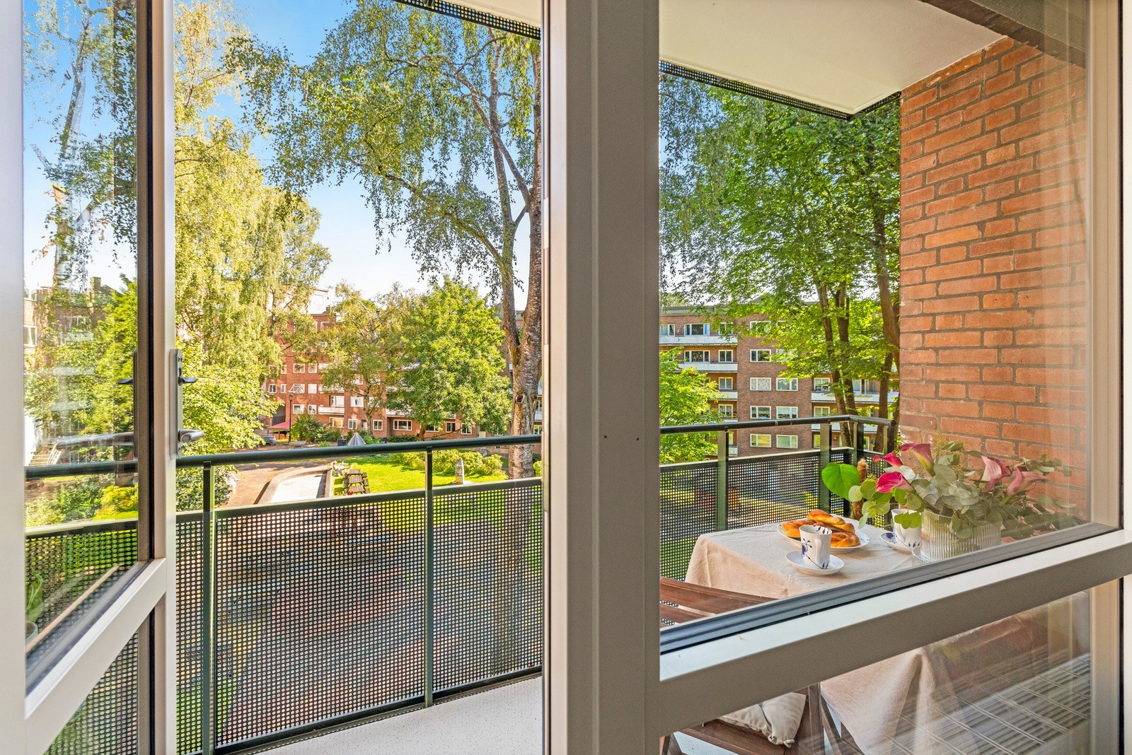 - Adkomst til hyggelig balkong på ca 5,6 kvm - Galleribilde