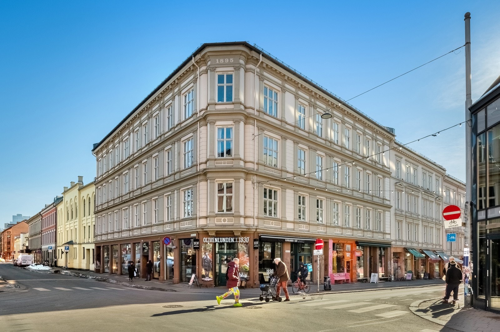 Grünerløkka er kanskje den mest stemningsfulle bydelen i Oslo og er kjent for sitt yrende folkeliv og grønne lunger. Galleribilde