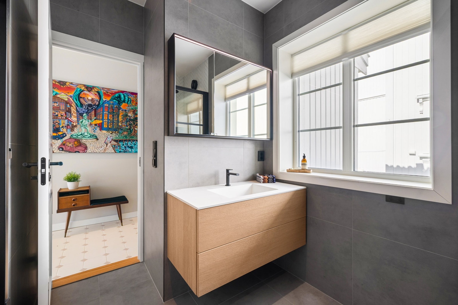 Et helt nytt bad er bygget opp fra bunnen av i første etasje, ferdigstilt våren 2023. Galleribilde