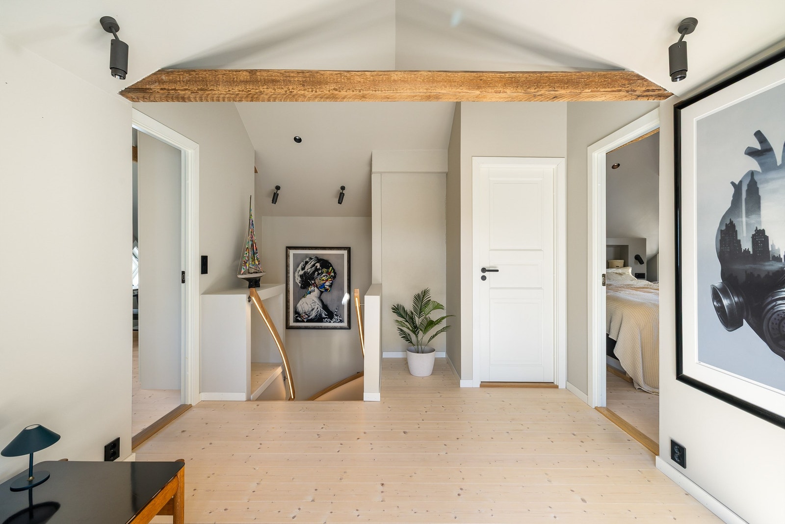 Et helt nytt toalettrom er også etablert i andre etasje - tilgjengelig rett fra stuen. Galleribilde