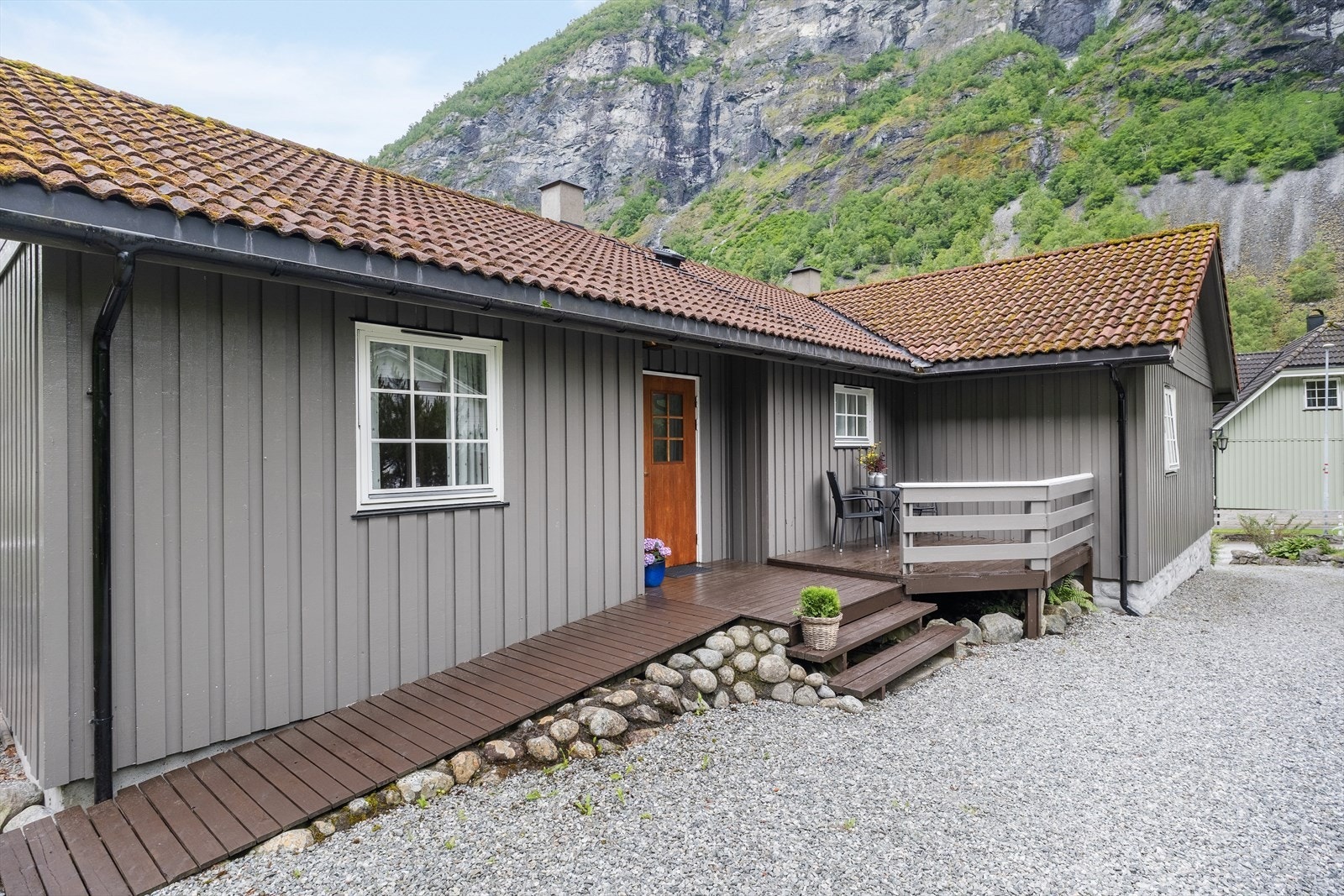 - Inngangsparti til leilegheita, som har livsløpsstandard - Galleribilde