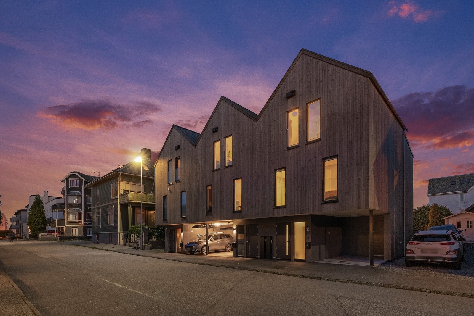 EIE Eiendomsmegling v/ Jr. Partner Håkon Hovland presenterer Saudagata 3A! Foto: Arve Gravdal Galleribilde