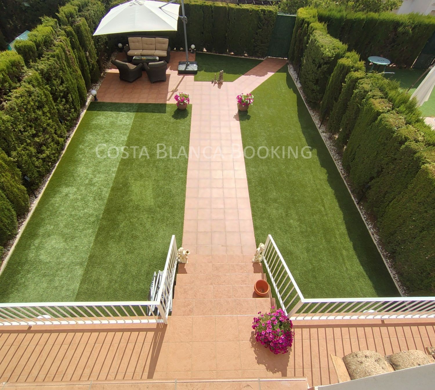 FLOTT BUNGALOW I POLOP Galleribilde