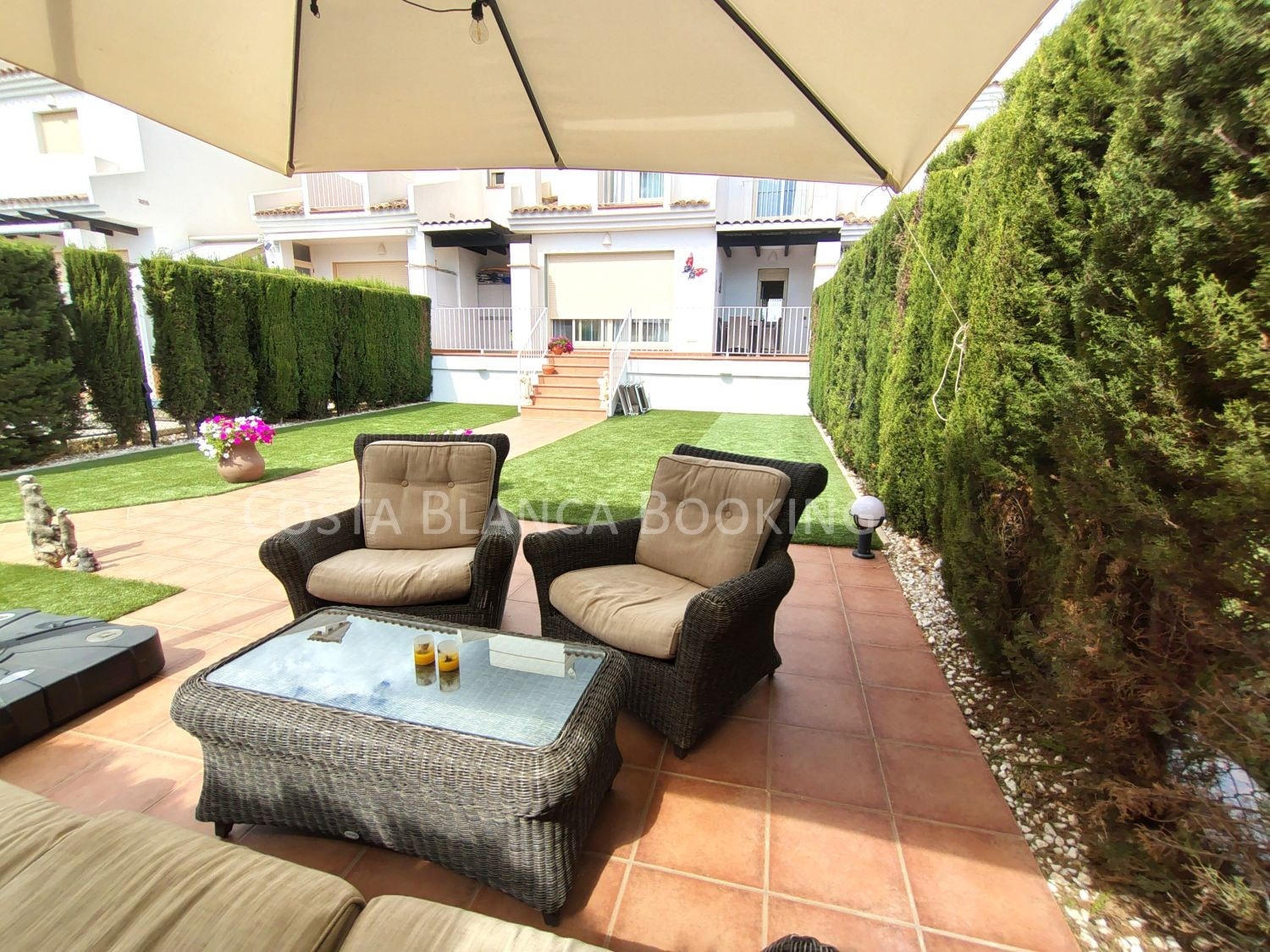 FLOTT BUNGALOW I POLOP Galleribilde