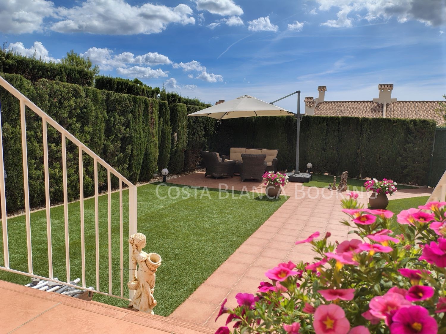 FLOTT BUNGALOW I POLOP Galleribilde