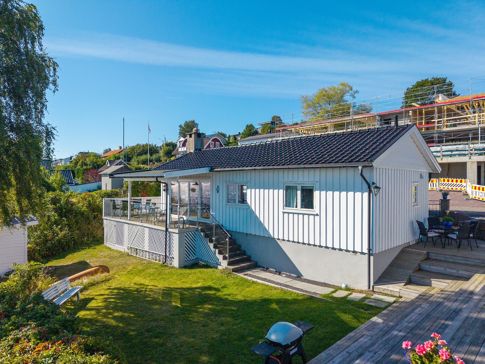 Hovedhytten er godt vedlikeholdt og er bygget på Galleribilde