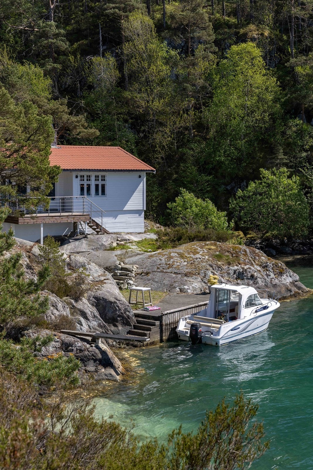 Dette er en sjelden perle for den som søker ekte kystidyll og fredelige omgivelser tett på naturen. Galleribilde