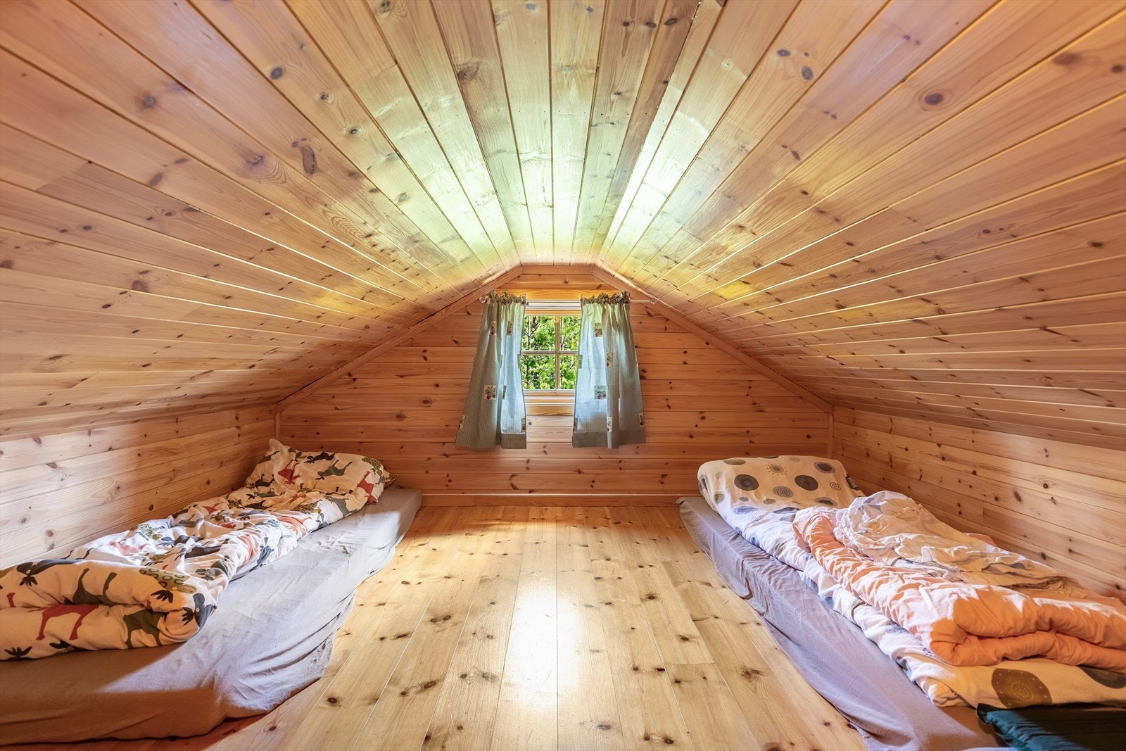 Loft/hems (ikke godkjent til varig opphold) Galleribilde