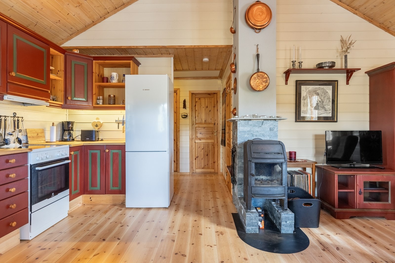 Stue og kjøkken i åpen løsning Galleribilde