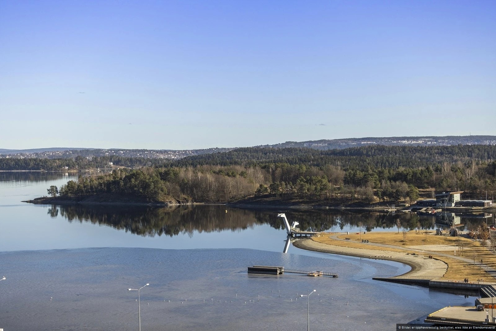 Nyt morgenbadet i nærområdet. Galleribilde