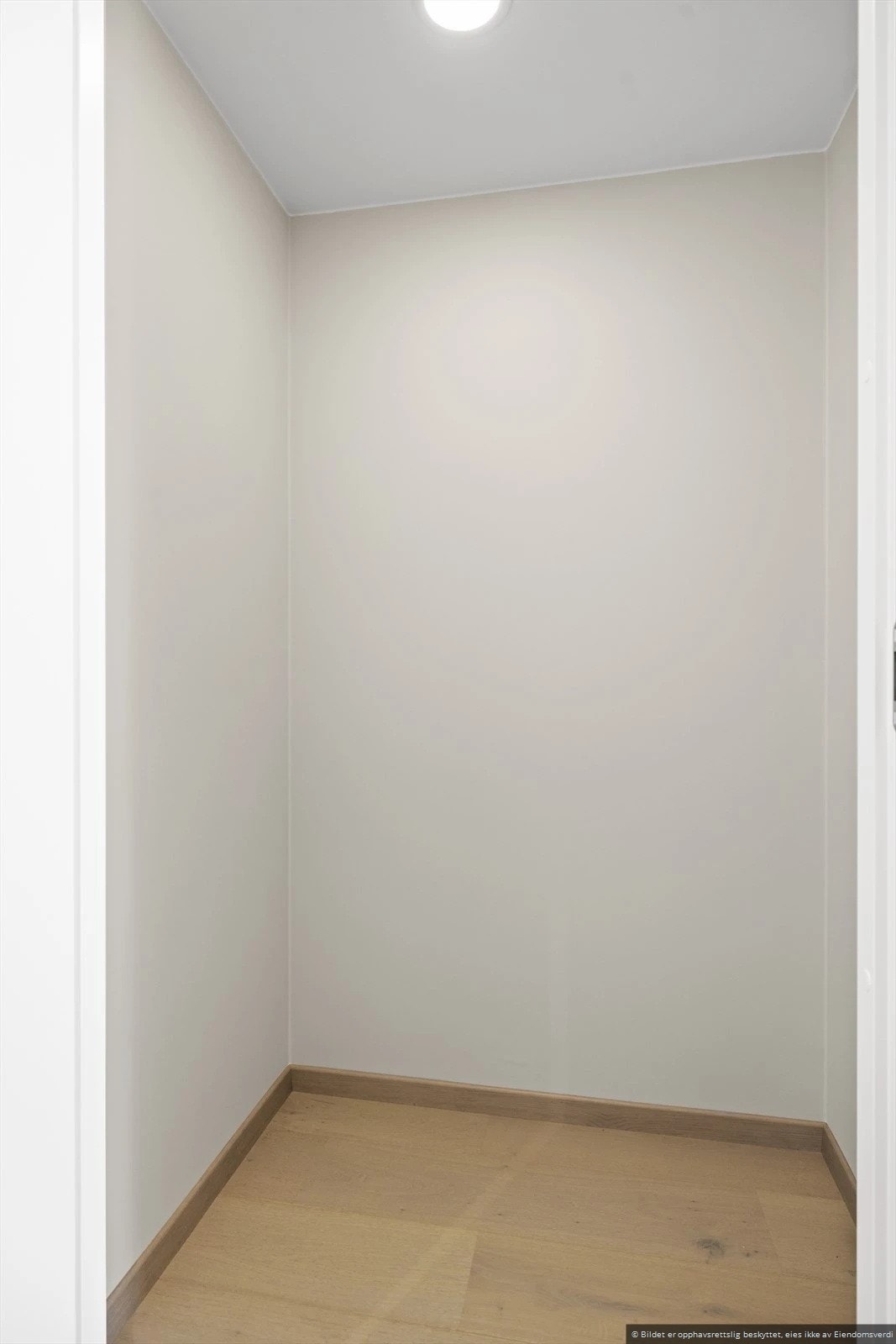 Innvendig bod. Galleribilde