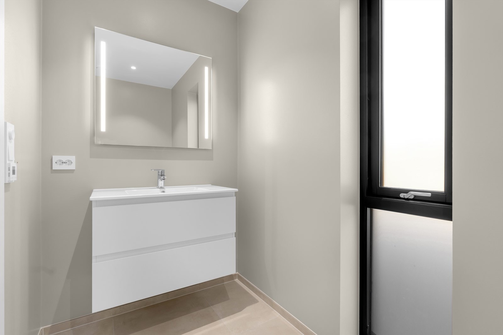 Toalettrom Galleribilde