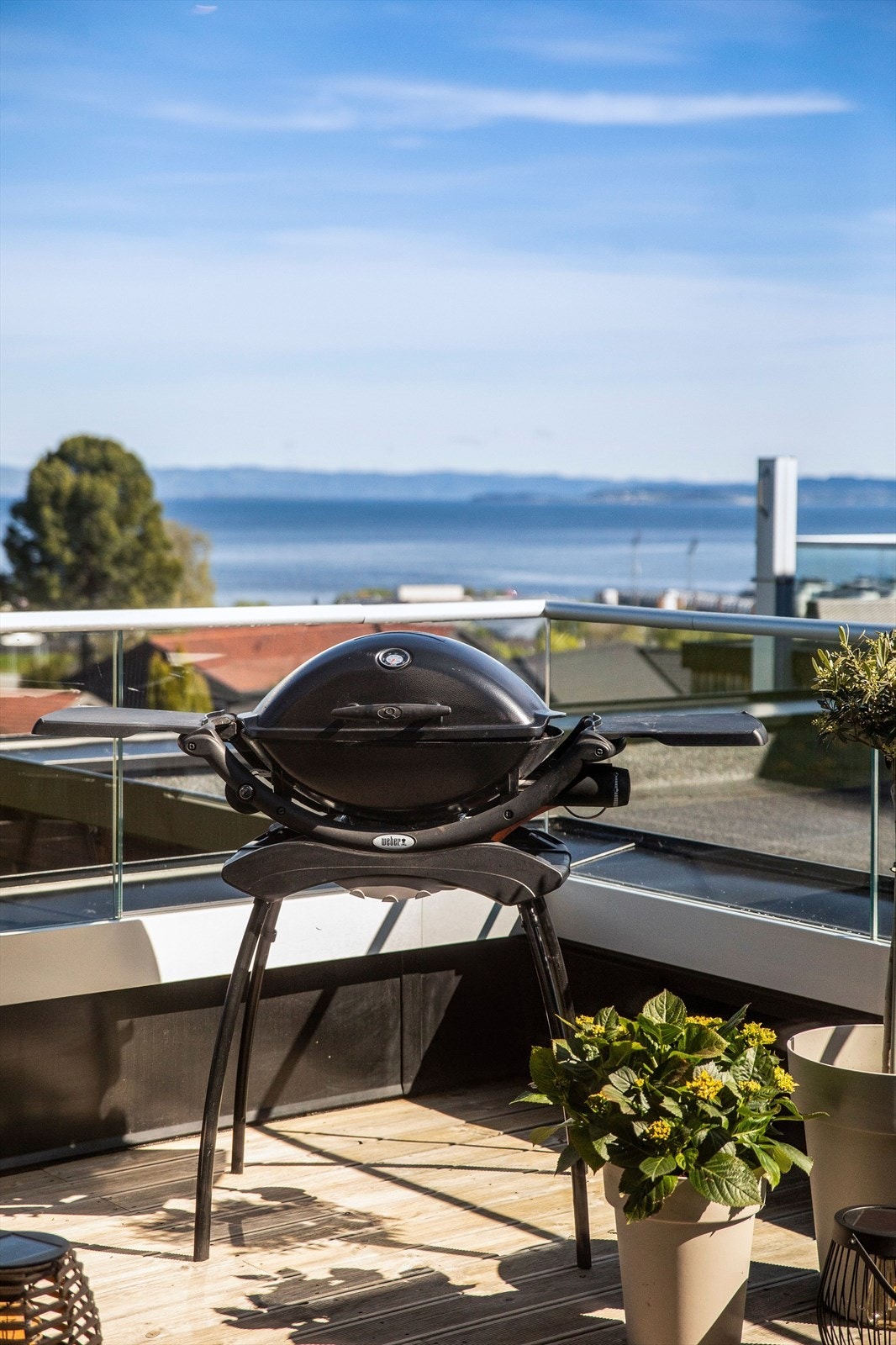 Flere fremhever også den flotte utsikten og den gode tilgjengeligheten til både natur og servicetilbud. Galleribilde