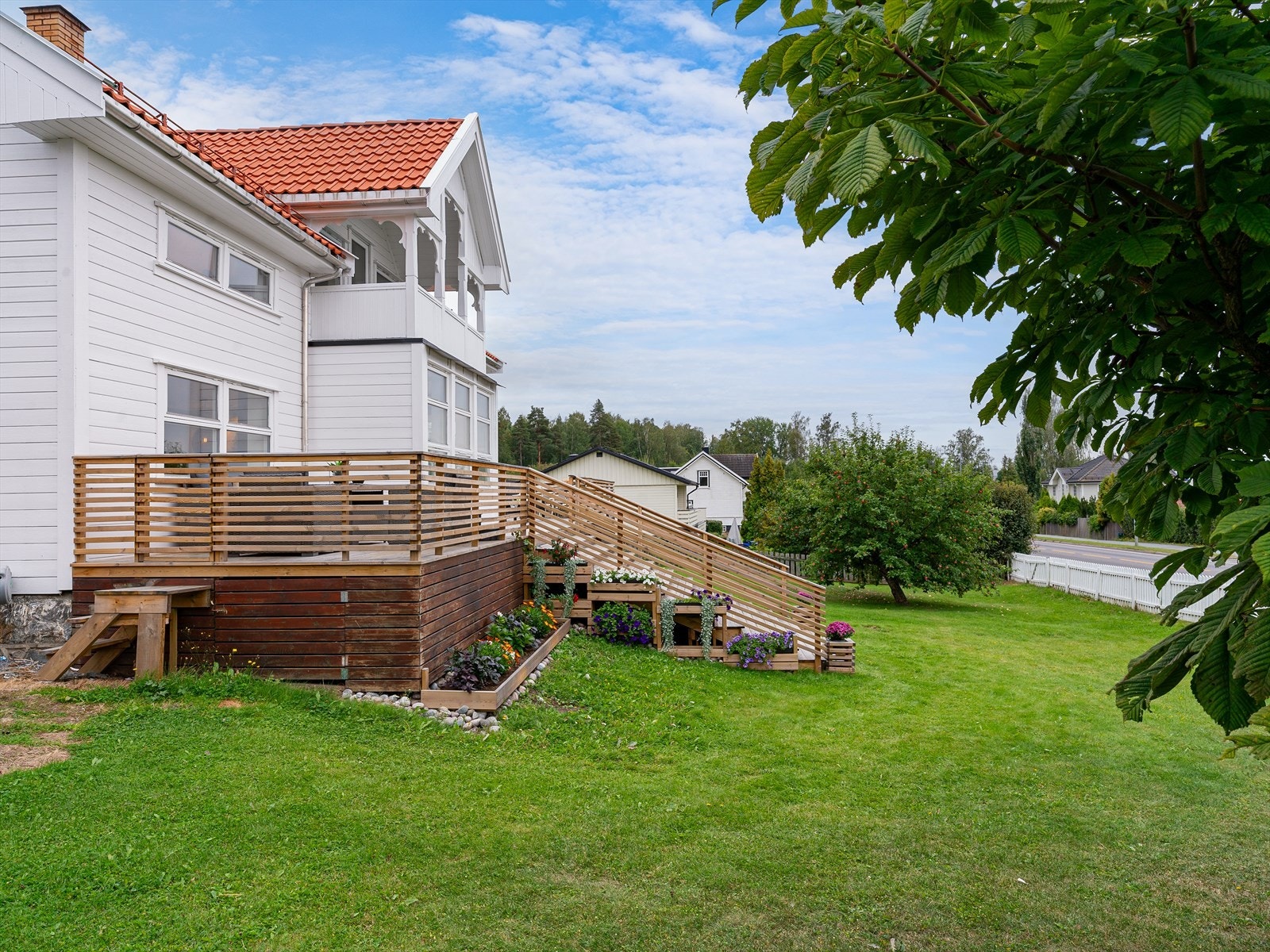 Huset er godt i varetatt, senest malt opp i 2025. Galleribilde