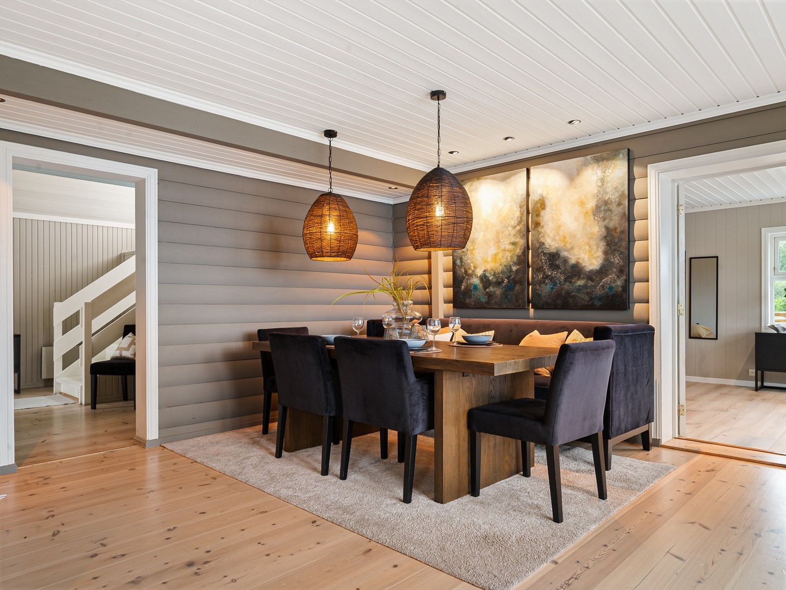 Spisestue. Galleribilde