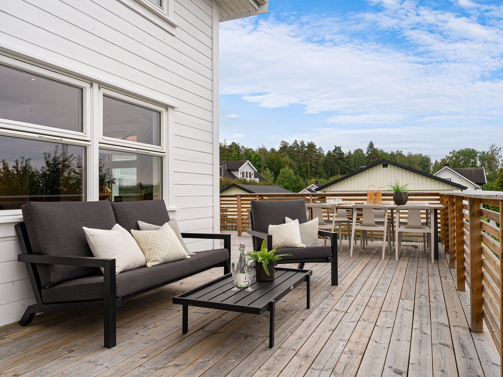 Terrasse. Galleribilde