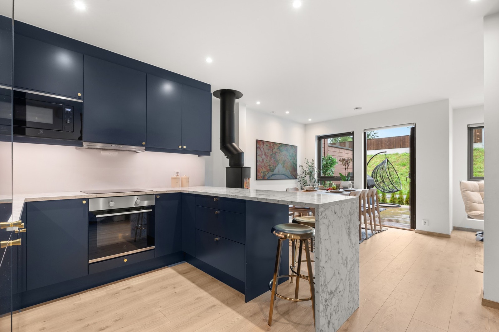 Innfelte downlights i tak. Galleribilde