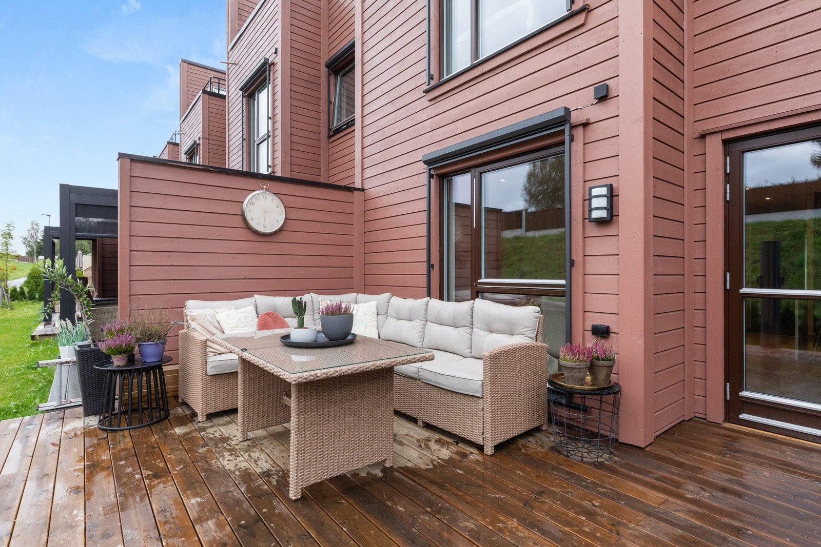 Terrassen er på 23 kvm. Galleribilde