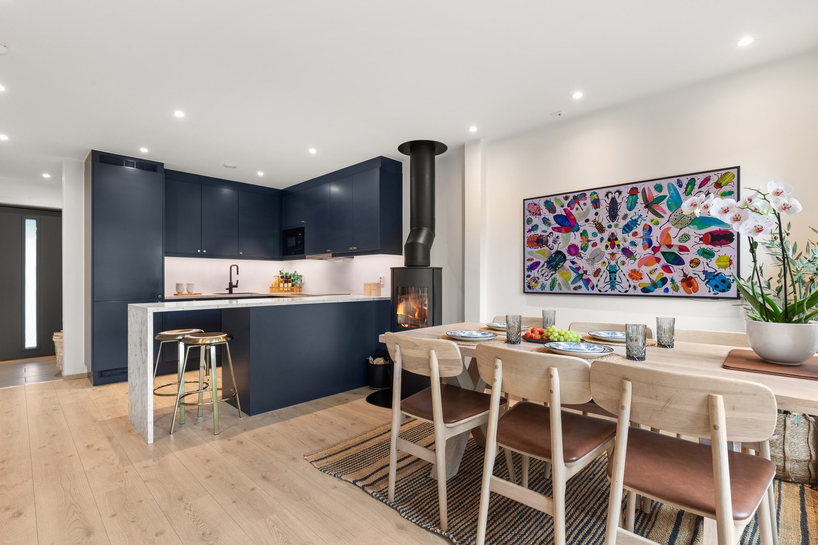 Koselig peisvon gir god varme i vinterhalvåret. Galleribilde