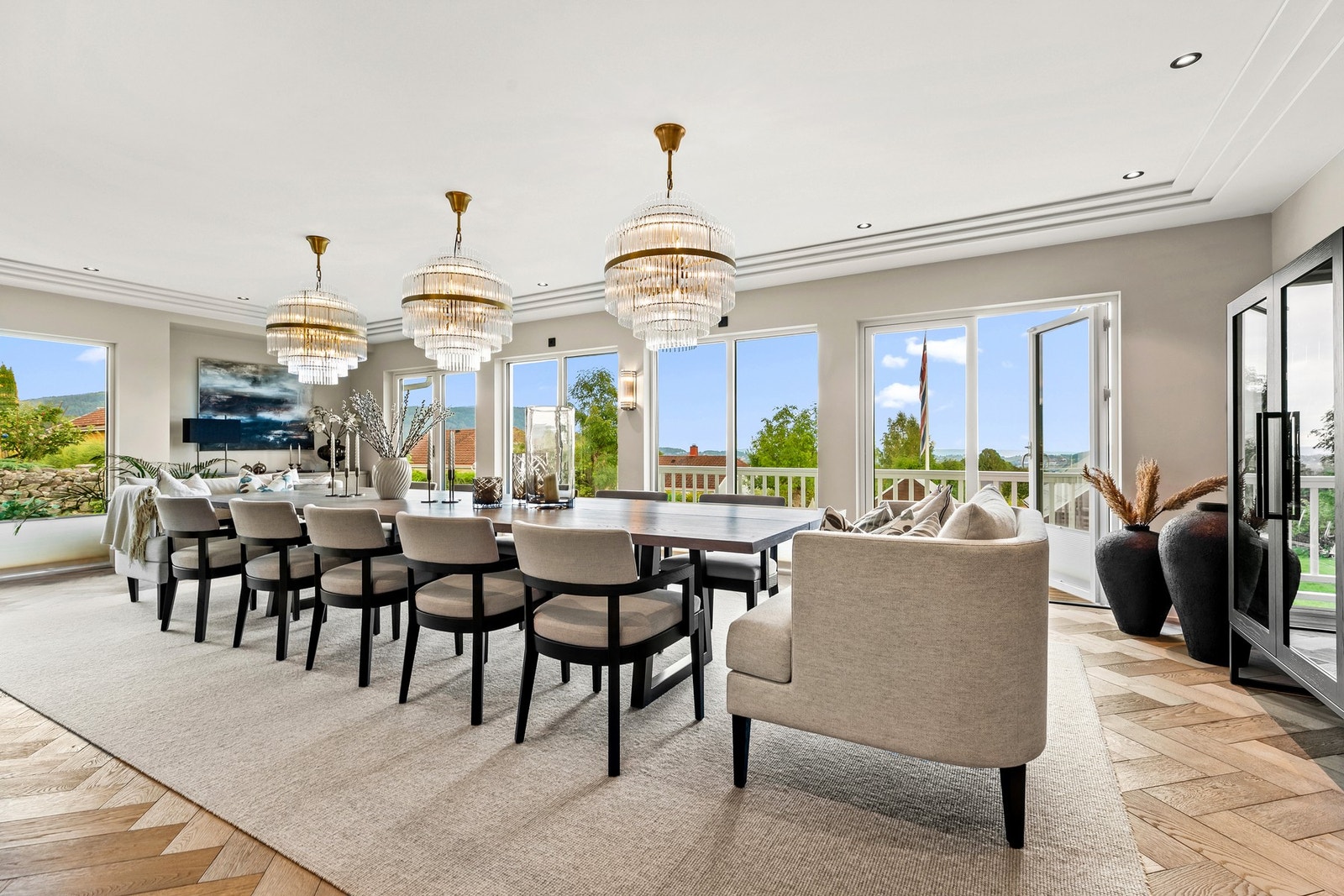 Øverste etasje er på hele 184 kvm., og har lyse, vakre rom med lekre overflater og raffinerte tekniske løsninger Galleribilde