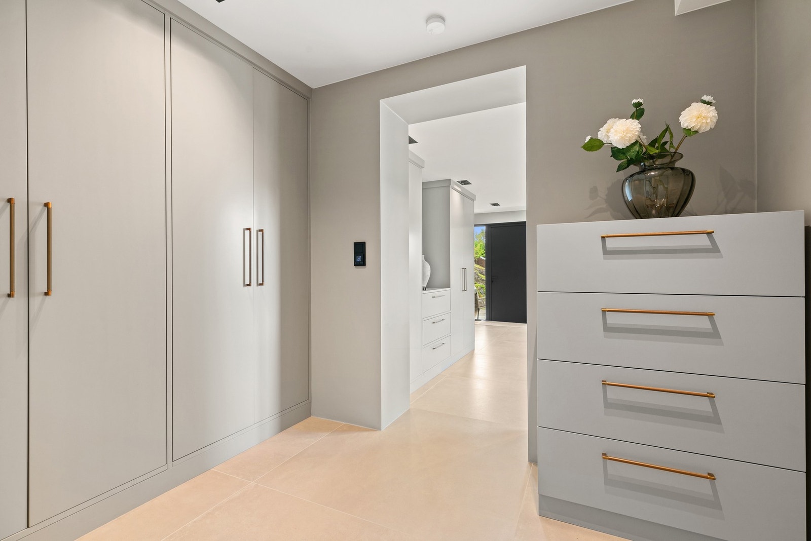 Lekre garderober fra Uvdal Snekkerverksted. Galleribilde